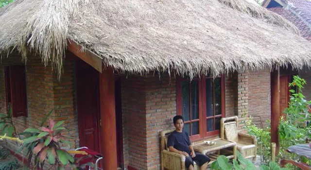 Batulayar Bungalows, Book Guesthouse Mataram Lombok