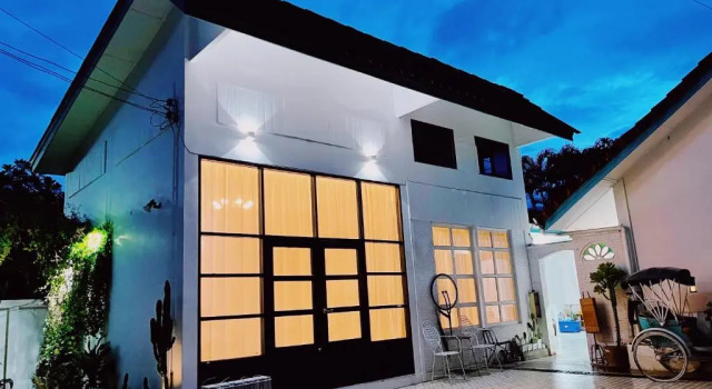 18ArtHouse LOFT