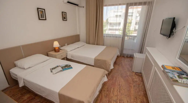 Трёхместный номер Standard с балконом Cesurlar Hotel