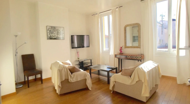 HomePlace Apartment rue d'Antibes, Забронировать Апартаменты/квартира Отели Канн с парковкой, рядом с Le Croisette Casino Barriere de Cannes, Парковка