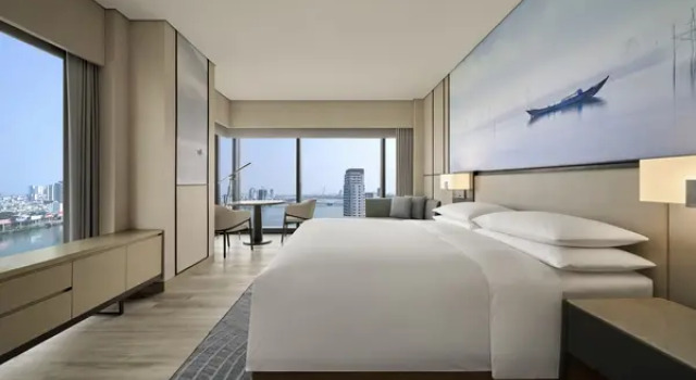 Номер Executive Courtyard by Marriott Danang Han River