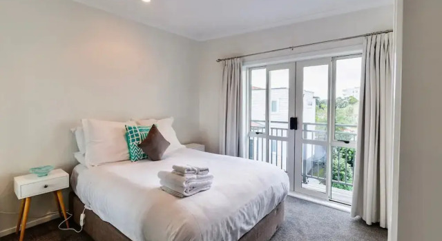 Modern and Central 2 Bedroom Home in Epsom, Забронировать Отель Отели и гостиницы Окленда, рядом с One Tree Hill Domain, Отель