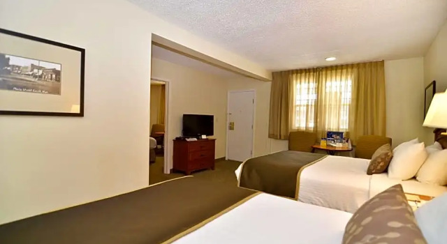 Люкс с 3 комнатами Best Western Pioneer