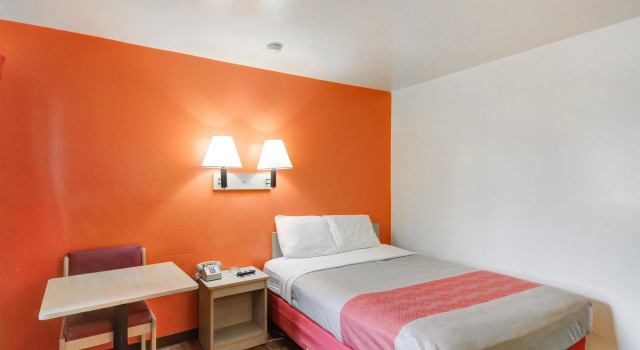 Motel 6 Wichita, KS