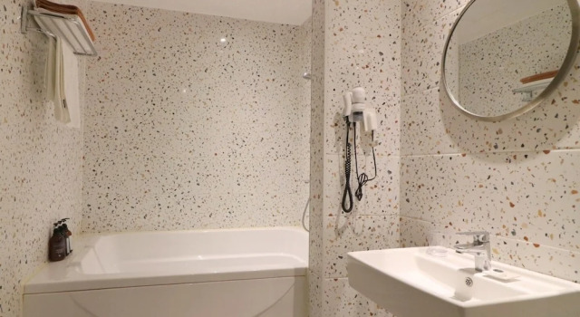 Номер Deluxe Stay-inn Hotel