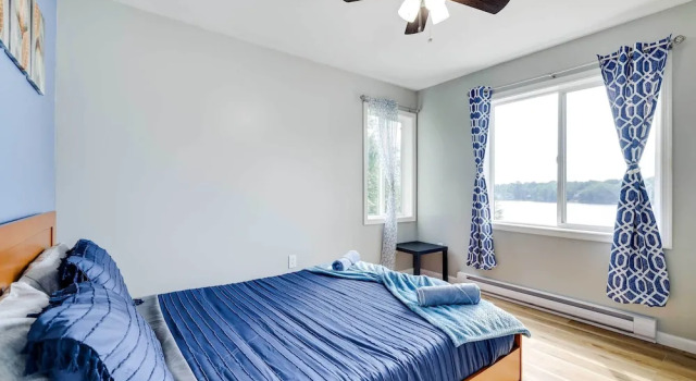 Коттедж с 4 комнатами Stunning Tobyhanna Home w/ Lake Access + Kayaks!