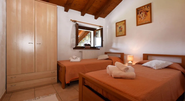 Belvedere In Colico, Book Vacation Home Hotels in Como with a Pool, Swimming Pool