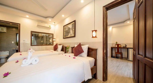 Семейный номер Standard с балконом Bonsai Villa Hoi An