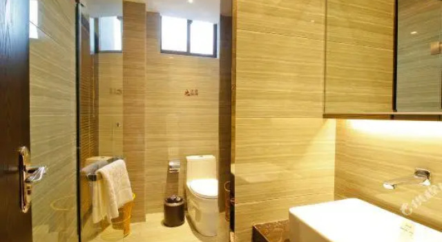Eiland Hotel (Hefei South High-speed Railway Station)