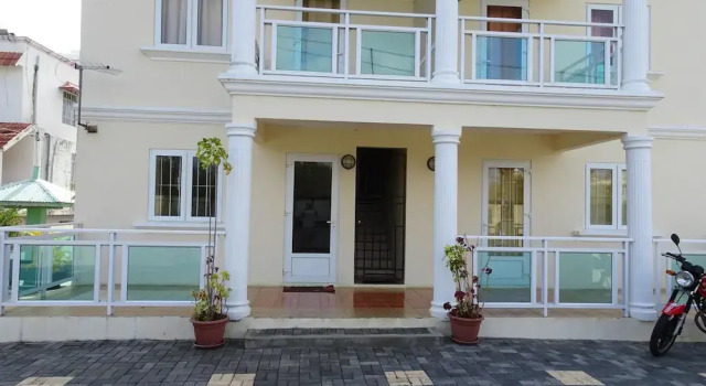 Apartment With 2 Bedrooms in Pereybere, With Shared Pool and Enclosed Garden Near the Beach