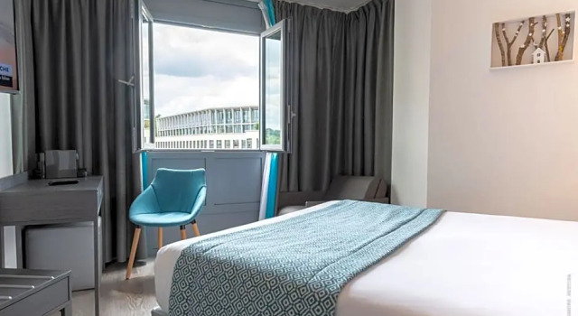 Номер Superior Hôtel Versailles Chantiers