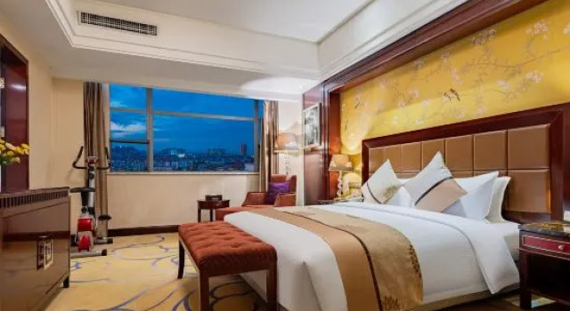Семейный люкс Deluxe Golden Ray International Hotel