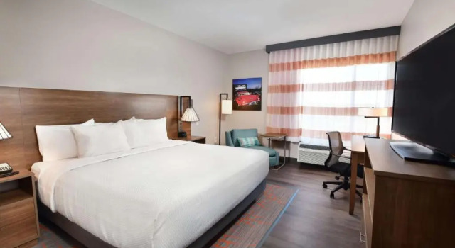 Номер Standard La Quinta Inn & Suites by Wyndham Wisconsin Dells- Lake Delton
