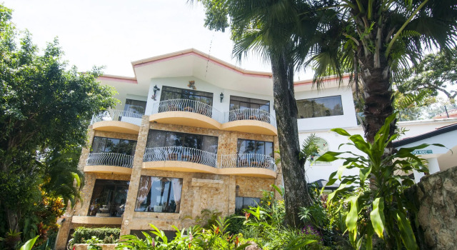 Oceans Two Resort, Забронировать Курортный отель Отели Пунтаренаса 4 звезды, 4*