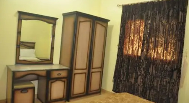 Vip Building-Al Buainain Apartment