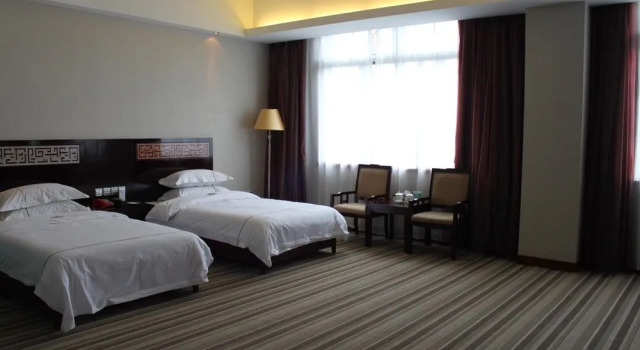 Hollyear Hotel, Book Hotel Xiangxi Hunan