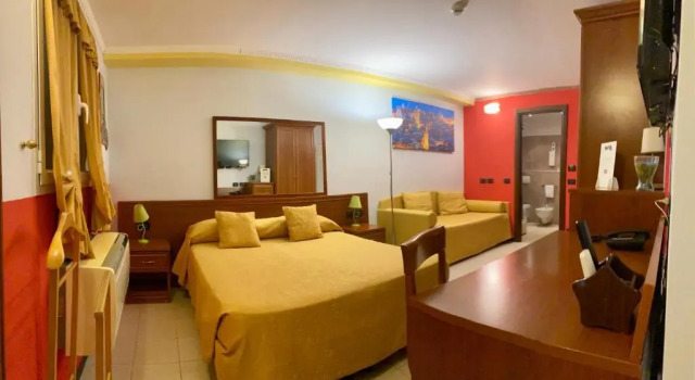 Двухместный номер Economy Actor Hotel