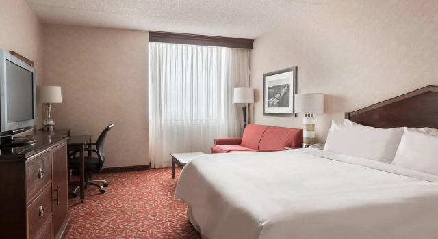 Двухместный клубный номер Standard Columbus Airport Marriott
