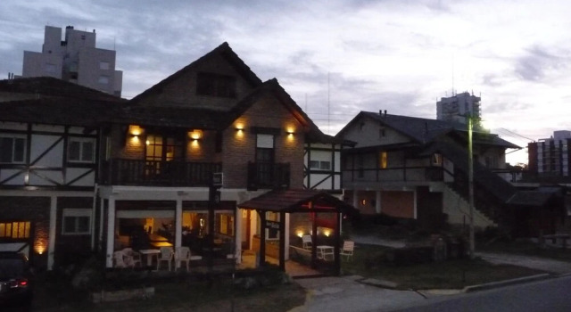 Hotel Berlin Pinamar, Забронировать Отель Отели провинции Буэнос-Айреса с завтраком, Завтраки