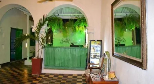 Hostel Green House Coffee Bar