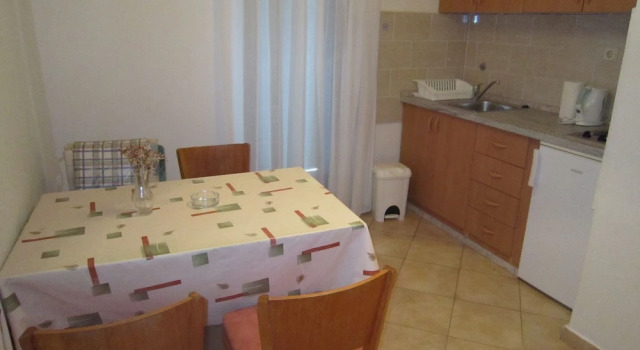 Seaview Apartment in Dalmatia With Balcony, Rezerwuj Apartament Pag 