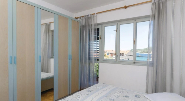 Awesome Home in Vela Luka With Wifi and 3 Bedrooms, Prenota Hotel Comune di Vallegrande 