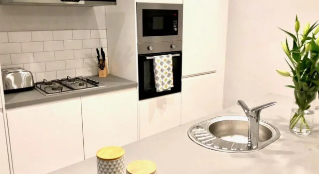 Вилла ByEvo Almar Villa - Close to City and Airport - Perfect for Contractors or large groups