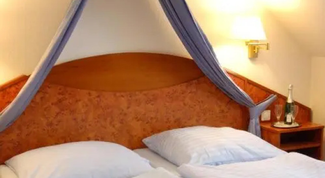 Hotel Ingeborg, Забронировать Отель Варен Мюриц