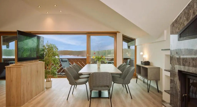 Апартаменты Hotel Seeblick & Ferienwohnung