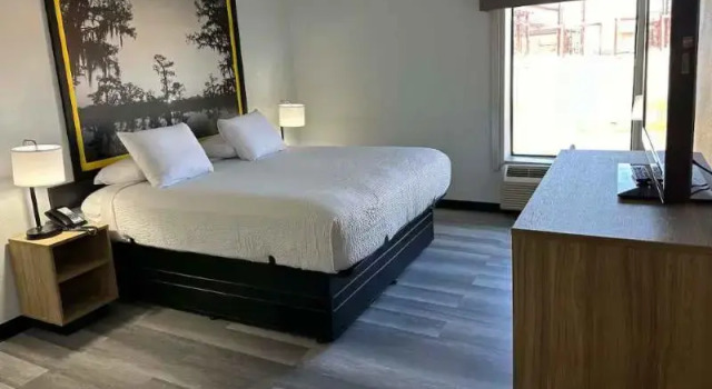 Студия Super 8 by Wyndham Alexandria LA