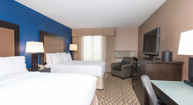 Holiday Inn Chicago - Elk Grove, Забронировать Отель Отели Иллинойс 3 звезды, 3*
