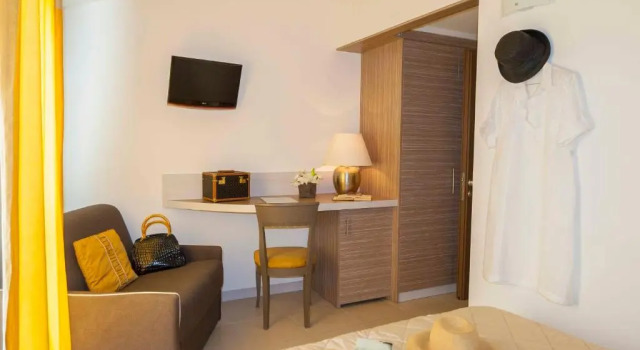 Двухместный номер Standard Мансарда с видом на море Hotel Mariver