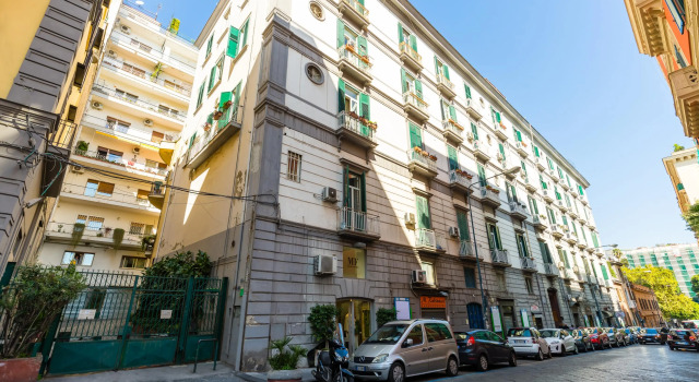 Crispi 36 - Cozy Flat and Terrace by Napoliapartments
