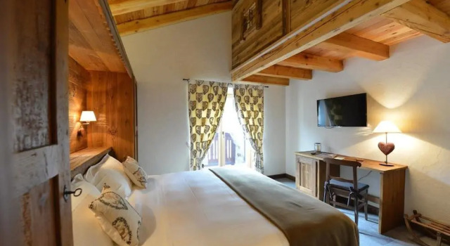 Hotel De La Tor, Забронировать Отель Отели Коня 3 звезды, 3*