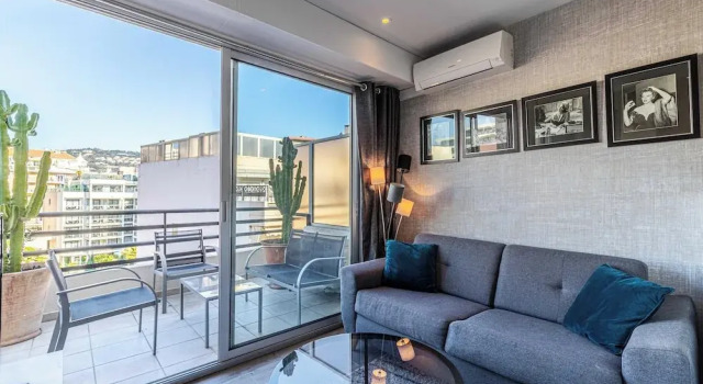 Апартаменты Magnificent Studio in the Center of Cannes / Terrace - 30m2