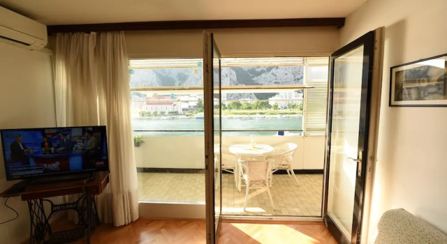 Apartment Ivana Omis, Book Lejlighed Hoteller i Split Region med parkering, Parkering