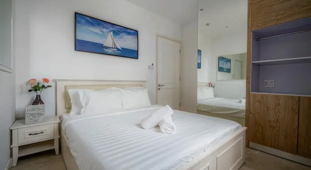Апартаменты Superior с 4 комнатами с балконом и с видом на город Ben Thanh Tower - Luminous Apartments D1