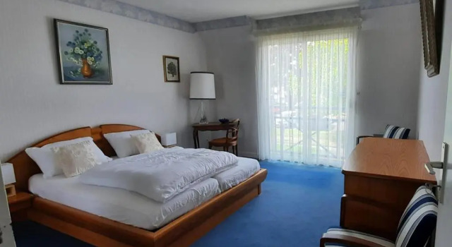 Sumptuous Holiday House Near The Beaches