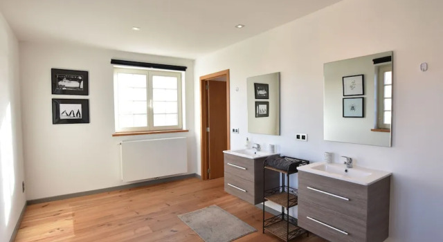 Luxurious Home in a Quiet Neighbourhood Near the sea and the Centre of Knokke, Забронировать Отель Отели Западной Фландрия 3 звезды, 3*