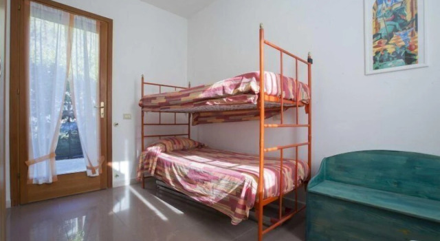 Santa Petronilla, Rezervovat Hotel Hotely v Elba s parkováním, Parkování