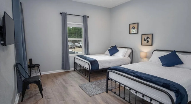 Your Dream Stay 4BR 2BA Near Downtown Riverwalk