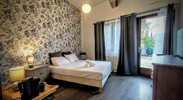 le clos des roses, Book Hotel Perouges 