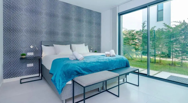 Villa La Luna 4 bed luxury villa with sea views