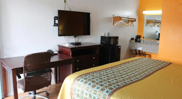 Номер Standard LoneStar Inn