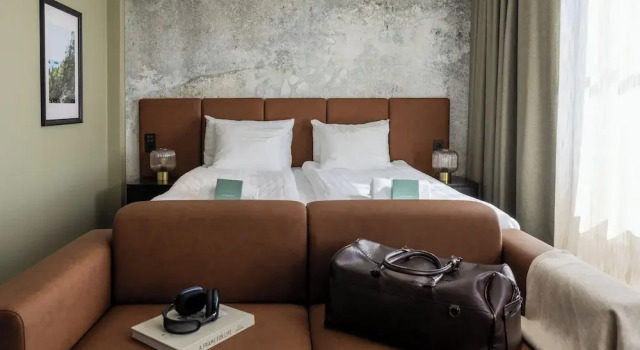 Двухместный люкс с балконом и с видом на город H28 - Hotel, Apartments and Suites by UHANDA
