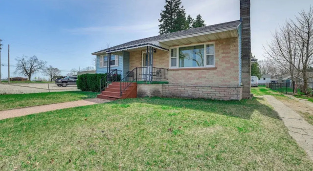1 MI to Marina: Alpena Lake View Home!, Reserva ahora Casa o chalet Alpena Míchigan