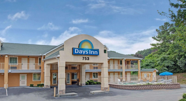 Days Inn by Wyndham Marietta White Water, Boek Hotel Hotels in Georgia met parkeren, Parkeren