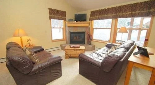 Snake River Village, Забронировать Отель Отели Кистон 3 звезды, рядом с Эрджентин, 3*