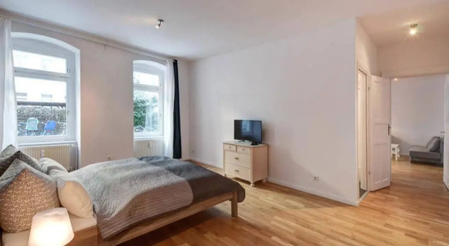 Sleep Like Home Apartments, Varaa Huoneisto Prenzlauer Berg Berliini, lähellä Helmholtzplatz