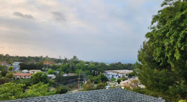 Апартаменты Monterey Park Retreat Spectacular Views Comfort